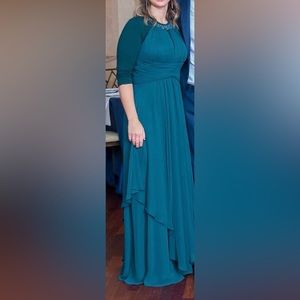 Eliza J New York maxi green sleeveless bridesmaid dress size 6